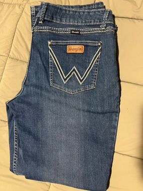 Wrangler Blue Denim Jeans with Signature W Pocket